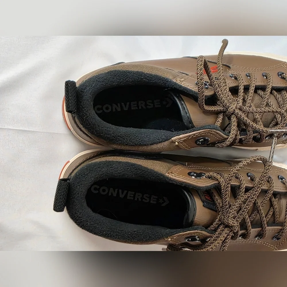 Converse Chuck Taylor All Star Malden Street Boots Mens Size 10 Womens Size 12